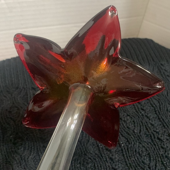 Vintage Glass Flower Vase - Picture 5 of 6
